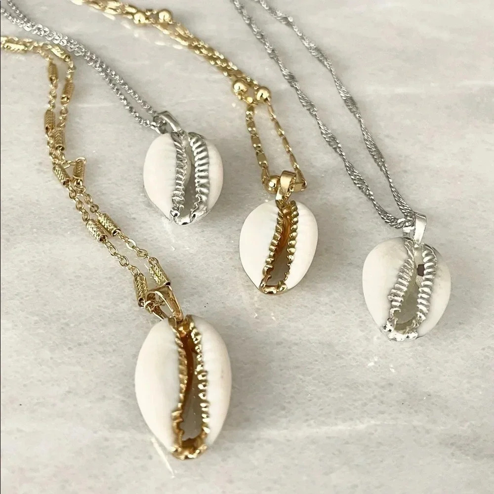 Cowrie Shell Necklace - Picture 2 of 5